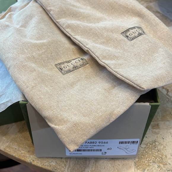 Brand new never worn GG Gucci supreme monogram flora princetown - Picture 5 of 5